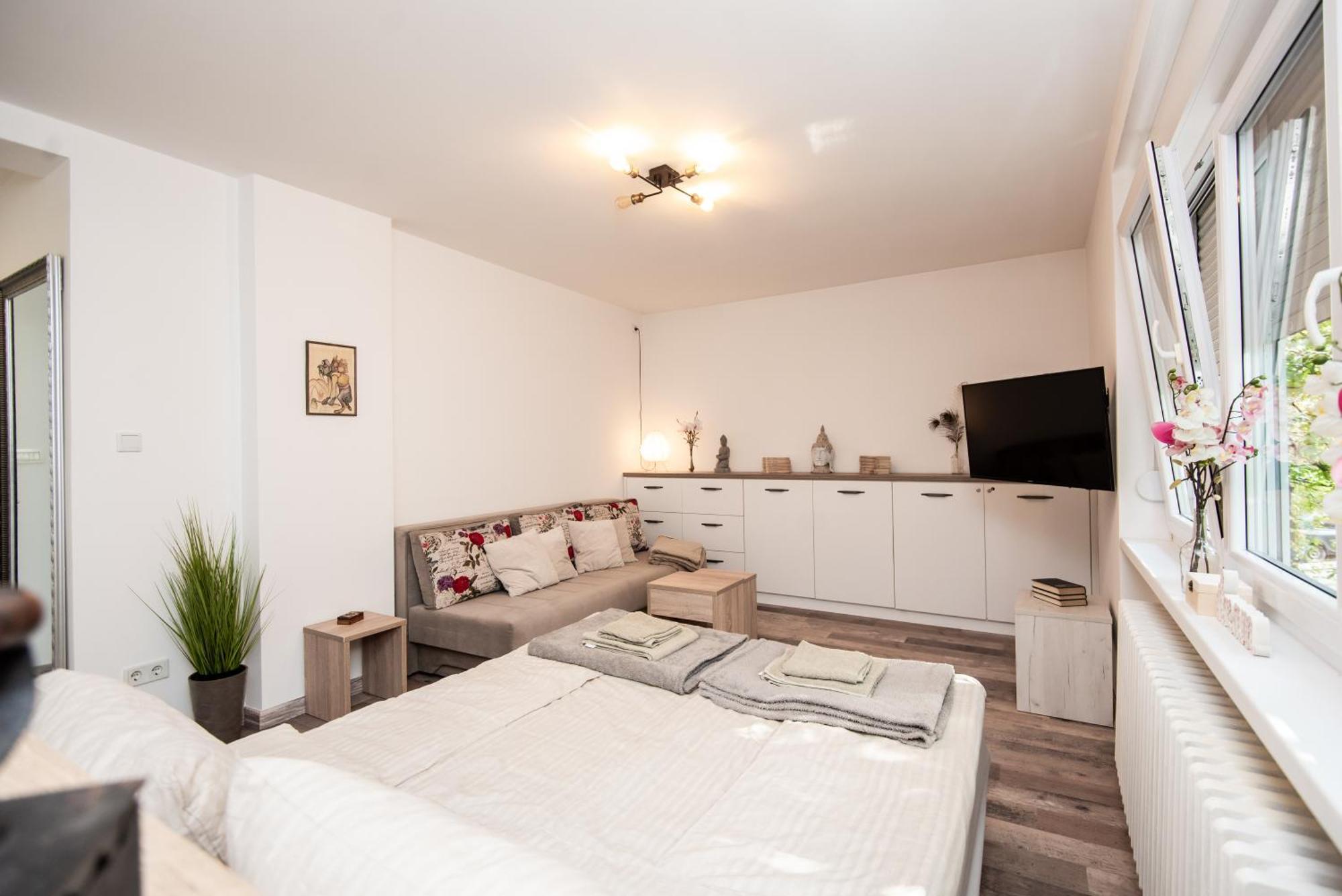 Nanis Place In * Sarajevo